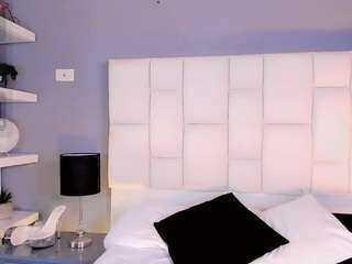 ValentinaMarinn live cam preview