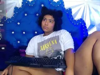 alicurly's Live Sex Cam Show