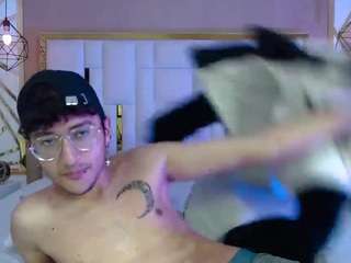 heatwavwharmony's CamSoda show and profile