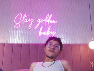 ALICE AND TOM live webcam show