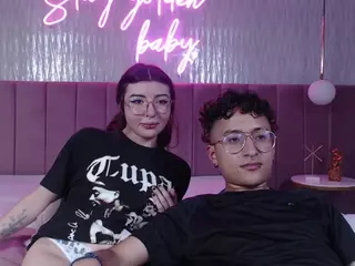 ALICE AND TOM's Live Sex Cam Show