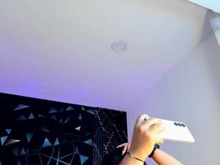 julietakane live cam profile