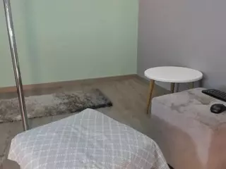 CristalGold's Live Sex Cam Show