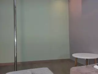 CristalGold's Live Sex Cam Show