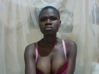 freaky-maya webcam model