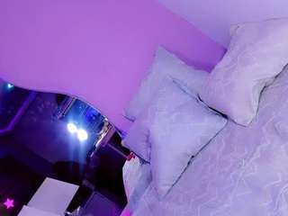 shanelengel Live Webcam on CamSoda