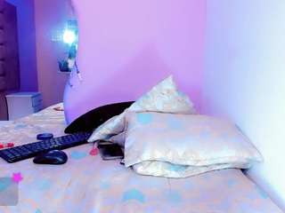 shanelengel Live Webcam on CamSoda