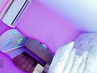 shanelengel Live Webcam on CamSoda