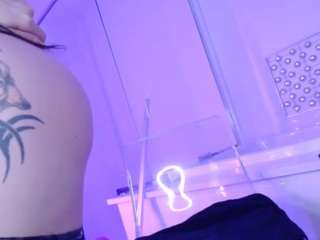 midnightrose11 Live Webcam on CamSoda