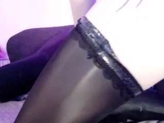 Live webcam model midnightrose11 on Soda Cams