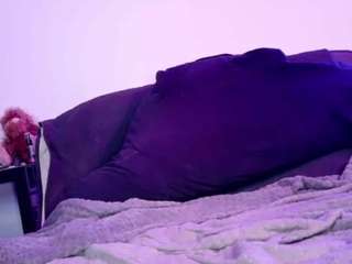 Live webcam model midnightrose11 on Soda Cams