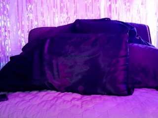 Midnightrose11's cam show statistics and live stream
