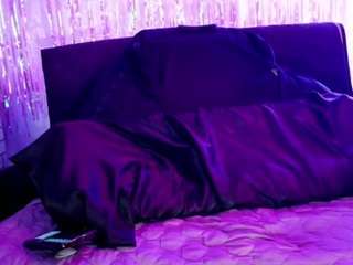 midnightrose11's live room