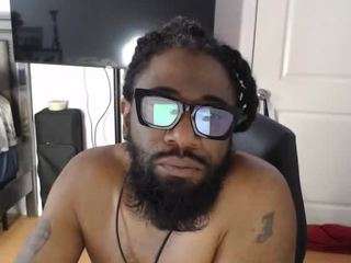 bigman8879 Live Webcam on CamSoda