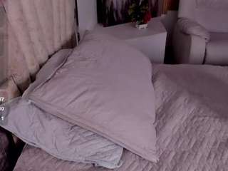 melannyluv Live Webcam on CamSoda