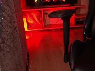 melannyluv's CamSoda show and profile