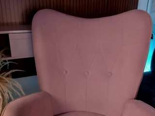 MelannyLuv live cam preview