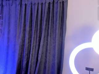 MelannyLuv live cam preview