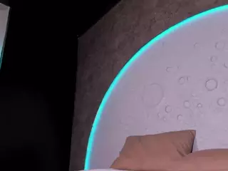 CristalJade's Live Sex Cam Show