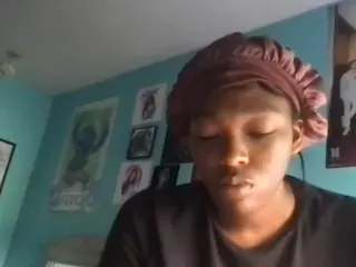 PrincessbabyTee1925's Live Sex Cam Show