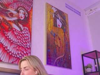 Lili live webcam show