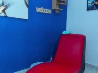hotroomservice Live Webcam on CamSoda