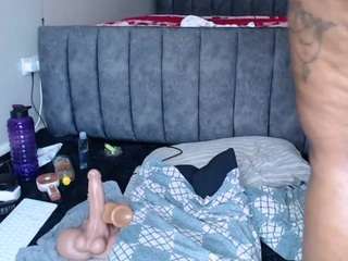 Acest model este live acum. kittenmooch