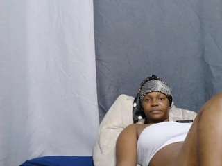 sweet-bunny12 webcam model