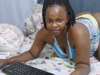 sweet-bunny12 webcam