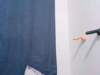 sweet-bunny12 live webcam show