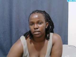 sweet-bunny12 live webcam show