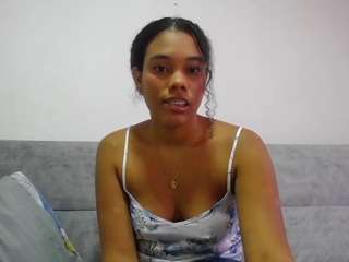 milalunathong Live Webcam on CamSoda