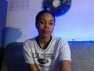 milalunathong Live Webcam on CamSoda