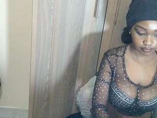 RavynPhoenixx