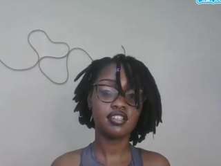 ravynphoenixx webcam