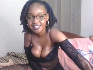 ravynphoenixx webcam