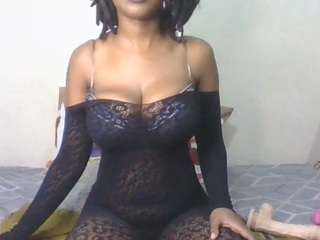 ravynphoenixx