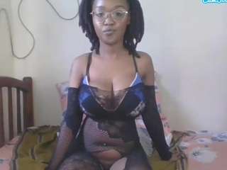 ravynphoenixx