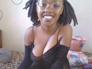 ravynphoenixx