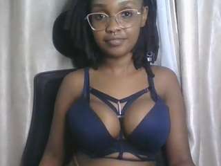 ravynphoenixx