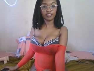 ravynphoenixx