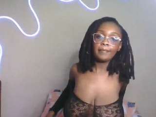 ravynphoenixx