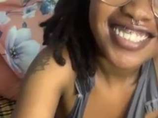 ravynphoenixx