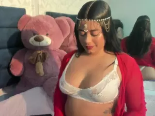 ElaaPerez's Live Sex Cam Show