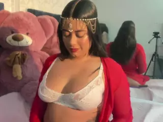 ElaaPerez's Live Sex Cam Show