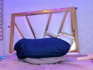 ElizabethReyy's Live Sex Cam Show