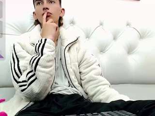 ttimy-x-boy Live Webcam on CamSoda