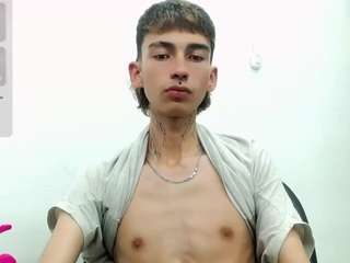  ttimy-x-boy chat room