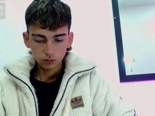  ttimy-x-boy chat room