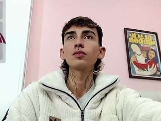 ttimy-x-boy Live Webcam on CamSoda